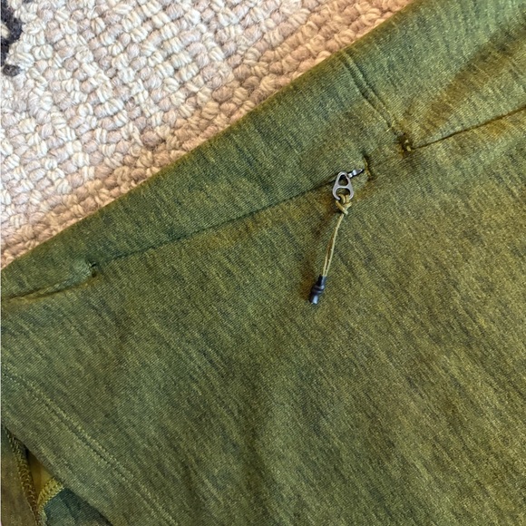 Lululemon half zip - Picture 5 of 6